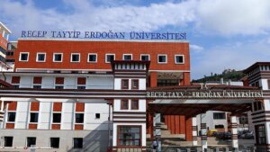 Recep Tayyip Erdoğan Üniversitesi 60 KPSS ile işçi alıyor!