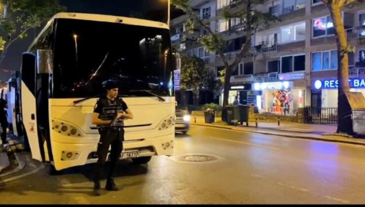 Bağdat Caddesi’nde Galatasaray taraftarlarının araçlarına atak