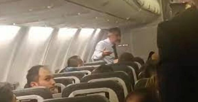 “Bakan Nebati uçağı bekletti, yolcularla tartıştı” palavrası deşifre oldu