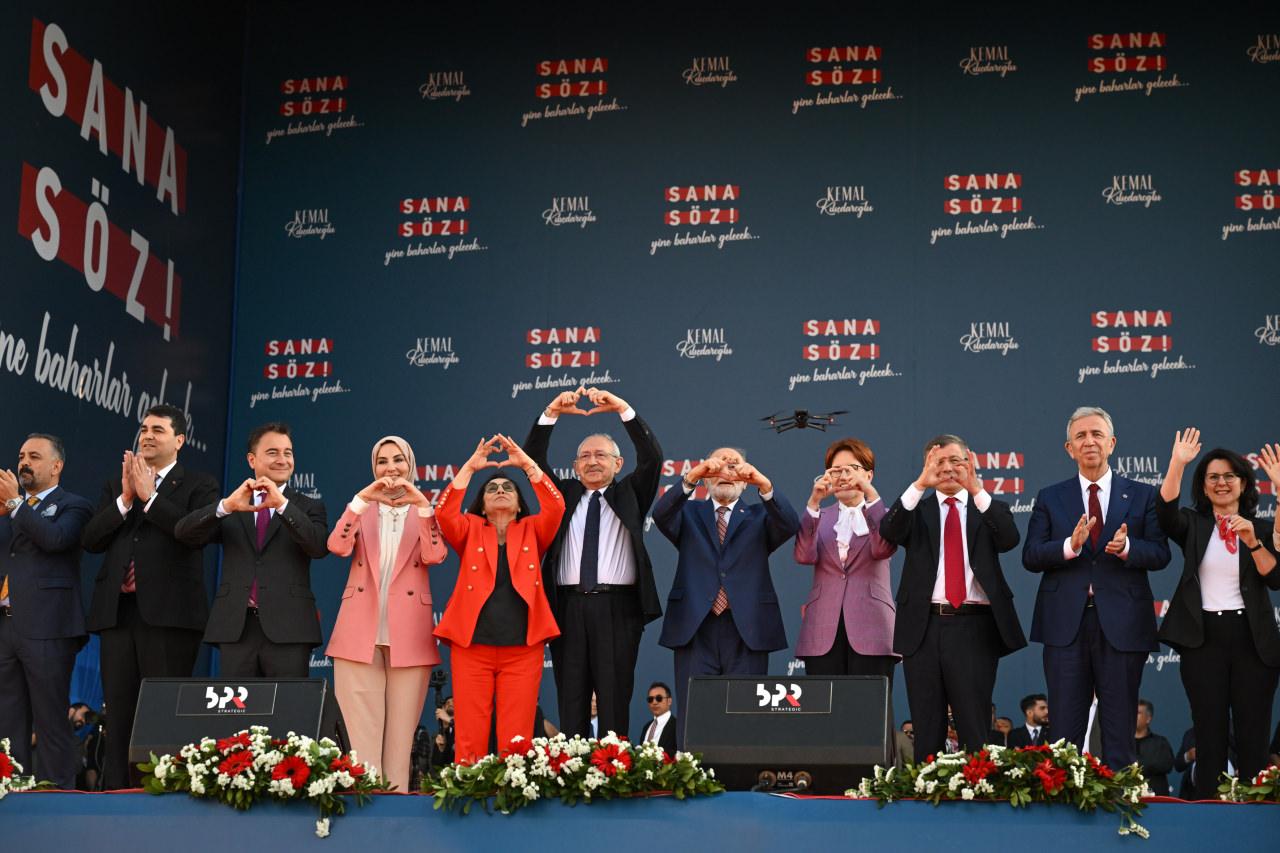baskan erdogandan 6li masaya kalp gondermesi sosyal medyada gundem oldu 0
