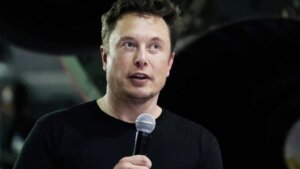 Elon Musk WhatsApp’a ‘güvenilemeyeceğini’ tez etti