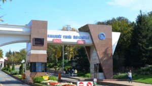 Karadeniz Teknik Üniversitesi en az lise mezunu işçi alıyor!