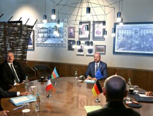 Azerbaycan, Ermenistan, Fransa, Almanya ve AB ortasındaki görüşme Kişinev’de başladı