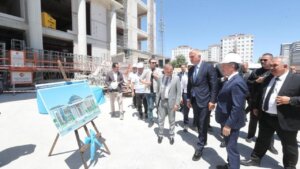 Bakan Ersoy’dan Şahinbey Belediyesi’nin dev yapıtlarına tam not