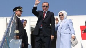 Türkiye ve Suudi Arabistan münasebetleri ticari işbirliğiyle güçleniyor