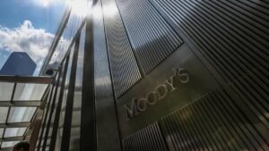 Moody’s, Türkiye için büyüme kestirimini yükseltti