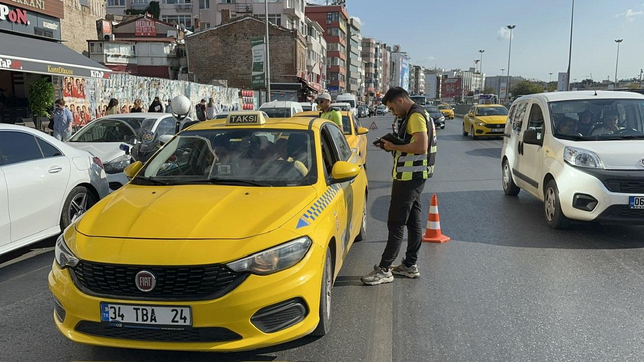 istanbulda sivil trafik gruplarinin taksicilere kontrolu suruyor 1 DueKgRn6