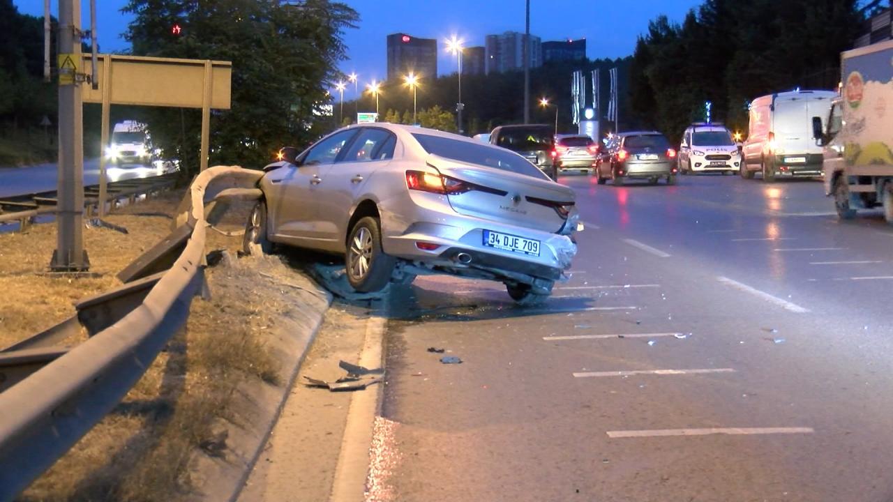 Ümraniye’de kaza: Şoför yaralı arkadaşını bırakıp kaçtı